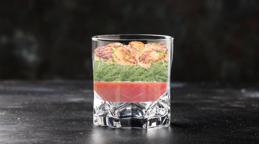 Verrine de pétoncles, salade et coulis de framboises